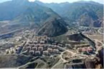7'nci kez taşınacak Yusufeli'nin yeni yerleşim yerinde çalışmaların yüzde 40'ı tamamlandı 7'nci kez taşınacak Yusufeli'nin yeni yerleşim yerinde çalışmaların yüzde 40'ı tamamlandı