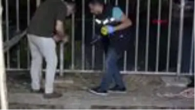 Adana'da kardeşler arasındaki bıçaklı kavgası kanlı bitti Adana'da kardeşler arasındaki bıçaklı kavgası kanlı bitti