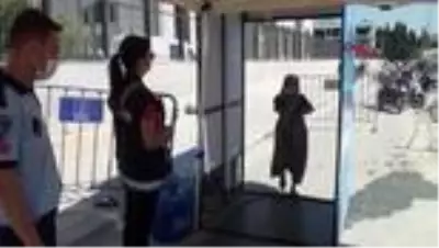 Son dakika haber | AYDIN Kuşadası'nda kapalı pazar yeri ve plajlarda koronavirüs denetimi yapıldı Son dakika haber | AYDIN Kuşadası'nda kapalı pazar yeri ve plajlarda koronavirüs denetimi yapıldı