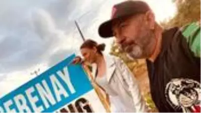 Ayrıldıkları konuşulan Serenay Sarıkaya ve Cem Yılmaz, teknede sarmaş dolaş yakalandı Ayrıldıkları konuşulan Serenay Sarıkaya ve Cem Yılmaz, teknede sarmaş dolaş yakalandı