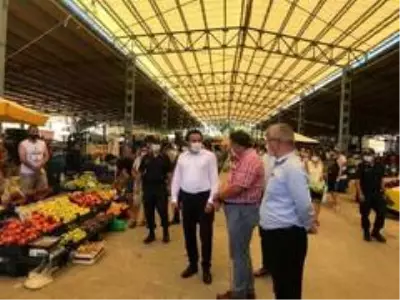 Ayvalık'ta Kovit 19 'a karşı denetimler sürüyor Ayvalık'ta Kovit 19 'a karşı denetimler sürüyor