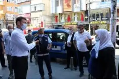 Bahçelievler'de lokanta ve iş yerlerine korona virüs denetimi Bahçelievler'de lokanta ve iş yerlerine korona virüs denetimi