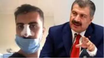 Bakan Koca'dan, şiddet gören sağlık çalışanına destek mesajı Bakan Koca'dan, şiddet gören sağlık çalışanına destek mesajı