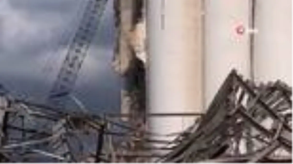 Son dakika... - Beyrut'ta enkaz kaldırma çalışmaları devam ediyor