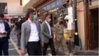 Bitlis Valisi Çağatay, maske denetimine katıldı Bitlis Valisi Çağatay, maske denetimine katıldı