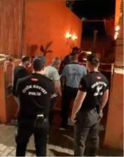 Çeşme'de tedbirlere uyulmayan 5 işletme daha kapatıldı