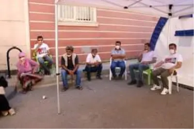 Son dakika haber | HDP önündeki ailelerin evlat nöbeti 344'üncü gününde Son dakika haber | HDP önündeki ailelerin evlat nöbeti 344'üncü gününde