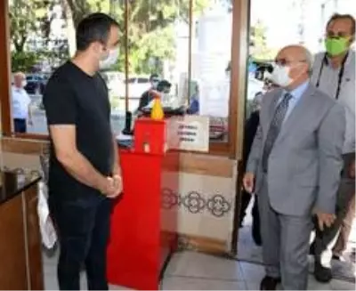 İzmir Valisi Köşger: 'İzmir'de istatistikler 1 ay öncesine göre daha kötü' İzmir Valisi Köşger: 'İzmir'de istatistikler 1 ay öncesine göre daha kötü'