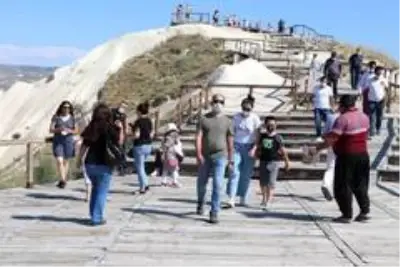 Kapadokya bölgesini 7 ayda 419 bin 905 turist ziyaret etti Kapadokya bölgesini 7 ayda 419 bin 905 turist ziyaret etti