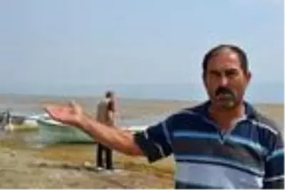 Son dakika haberleri | Marmara Gölü'nde su seviyesi sıfırlandı, balıkçılık durdu Son dakika haberleri | Marmara Gölü'nde su seviyesi sıfırlandı, balıkçılık durdu