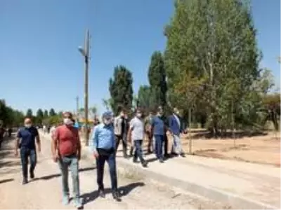 Muş Valisi Gündüzöz, Malazgirt Meydan Muharebesi Tarihi Milli Parkı'nda incelemelerde bulundu Muş Valisi Gündüzöz, Malazgirt Meydan Muharebesi Tarihi Milli Parkı'nda incelemelerde bulundu