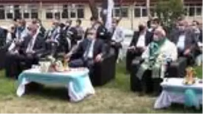 Niğde Ömer Halisdemir Üniversitesinde mezuniyet töreni Niğde Ömer Halisdemir Üniversitesinde mezuniyet töreni