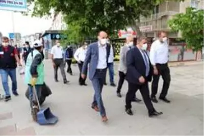 Palandöken'de maske, mesafe ve temizlik denetimi Palandöken'de maske, mesafe ve temizlik denetimi