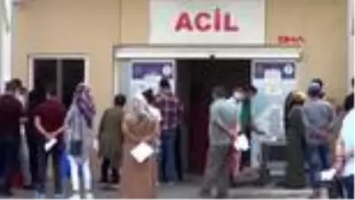 Şanlıurfa'da PTT önünde sosyal mesafesiz kuyruk Şanlıurfa'da PTT önünde sosyal mesafesiz kuyruk