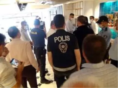 Taksim'de iş yerleri denetlendi Taksim'de iş yerleri denetlendi