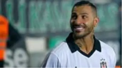 TFF 1. Lig ekibi Altay, Ricardo Quaresma'ya teklif yaptı TFF 1. Lig ekibi Altay, Ricardo Quaresma'ya teklif yaptı