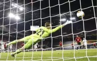 UEFA Avrupa Ligi'nde ilk yarı finalistler belli oldu UEFA Avrupa Ligi'nde ilk yarı finalistler belli oldu
