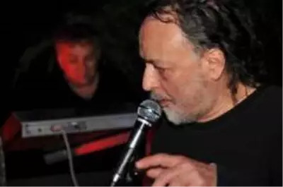 Ünlü müzisyen Tansu Atak hayatını kaybetti Ünlü müzisyen Tansu Atak hayatını kaybetti