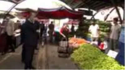 Vali Günaydın: 'Düğünlerle ilgili çok ciddi riskler var. Böyle giderse kısıtlama getirilebilir' Vali Günaydın: 'Düğünlerle ilgili çok ciddi riskler var. Böyle giderse kısıtlama getirilebilir'