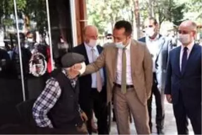Vali Şentürk'ten korona denetimi Vali Şentürk'ten korona denetimi