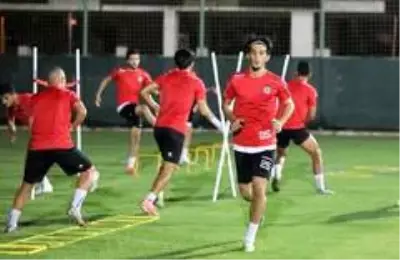 Alanyaspor'da yeni sezon hazırlıkları başladı Alanyaspor'da yeni sezon hazırlıkları başladı