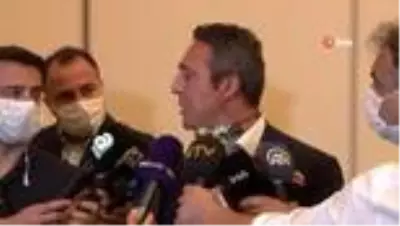 Ali Koç: 'İstenen bir oyuncuyu Fenerbahçe'ye kaptırmak agresifleştirmiş' -1- Ali Koç: 'İstenen bir oyuncuyu Fenerbahçe'ye kaptırmak agresifleştirmiş' -1-