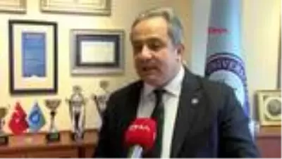 ANKARA Bilim Kurulu üyesi İlhan 'Hıçkırık, yeni koronavirüs belirtisi' dememiz çok zor ANKARA Bilim Kurulu üyesi İlhan 'Hıçkırık, yeni koronavirüs belirtisi' dememiz çok zor