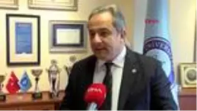 ANKARA Bilim Kurulu üyesi İlhan 'Hıçkırık, yeni koronavirüs belirtisi' dememiz çok zor ANKARA Bilim Kurulu üyesi İlhan 'Hıçkırık, yeni koronavirüs belirtisi' dememiz çok zor