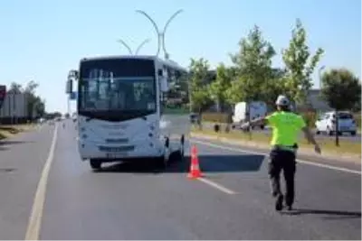Son dakika... Araçlarda 'korona virüs' denetimi yapıldı Son dakika... Araçlarda 'korona virüs' denetimi yapıldı