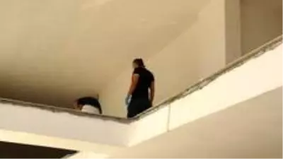 Atıl inşaatta erkek cesedi bulundu Atıl inşaatta erkek cesedi bulundu