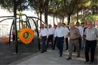 Başkan Bilgin, partisine yatırımlarını tanıttı Başkan Bilgin, partisine yatırımlarını tanıttı