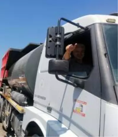 Belediye başkanını alkışlarla karşıladılar