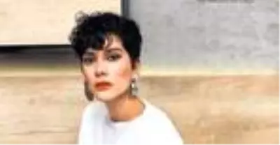 Bergüzar Korel, spor kulüplerine yardım yapılıp hasta çocuklara bağış yapılmamasına öfke kustu Bergüzar Korel, spor kulüplerine yardım yapılıp hasta çocuklara bağış yapılmamasına öfke kustu
