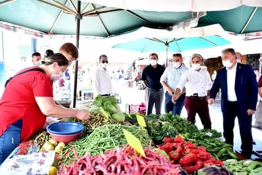 Bornova'da tam takım koronavirüs denetimi Bornova'da tam takım koronavirüs denetimi