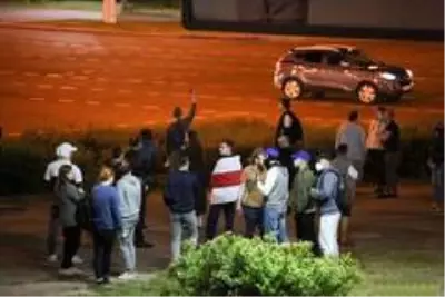 Son dakika haberleri: Çatışmaların devam ettiği Belarus'ta çok sayıda kişi gözaltına alındı Son dakika haberleri: Çatışmaların devam ettiği Belarus'ta çok sayıda kişi gözaltına alındı