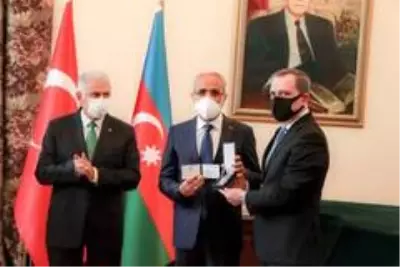 Son dakika haber! Cumhurbaşkanı Başdanışmanı Topçu'ya Azerbaycan Cumhuriyeti Hatıra Madalyası Son dakika haber! Cumhurbaşkanı Başdanışmanı Topçu'ya Azerbaycan Cumhuriyeti Hatıra Madalyası