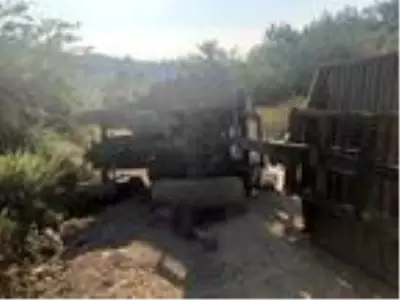 Devrilen traktörün altında kalan çift öldü Devrilen traktörün altında kalan çift öldü