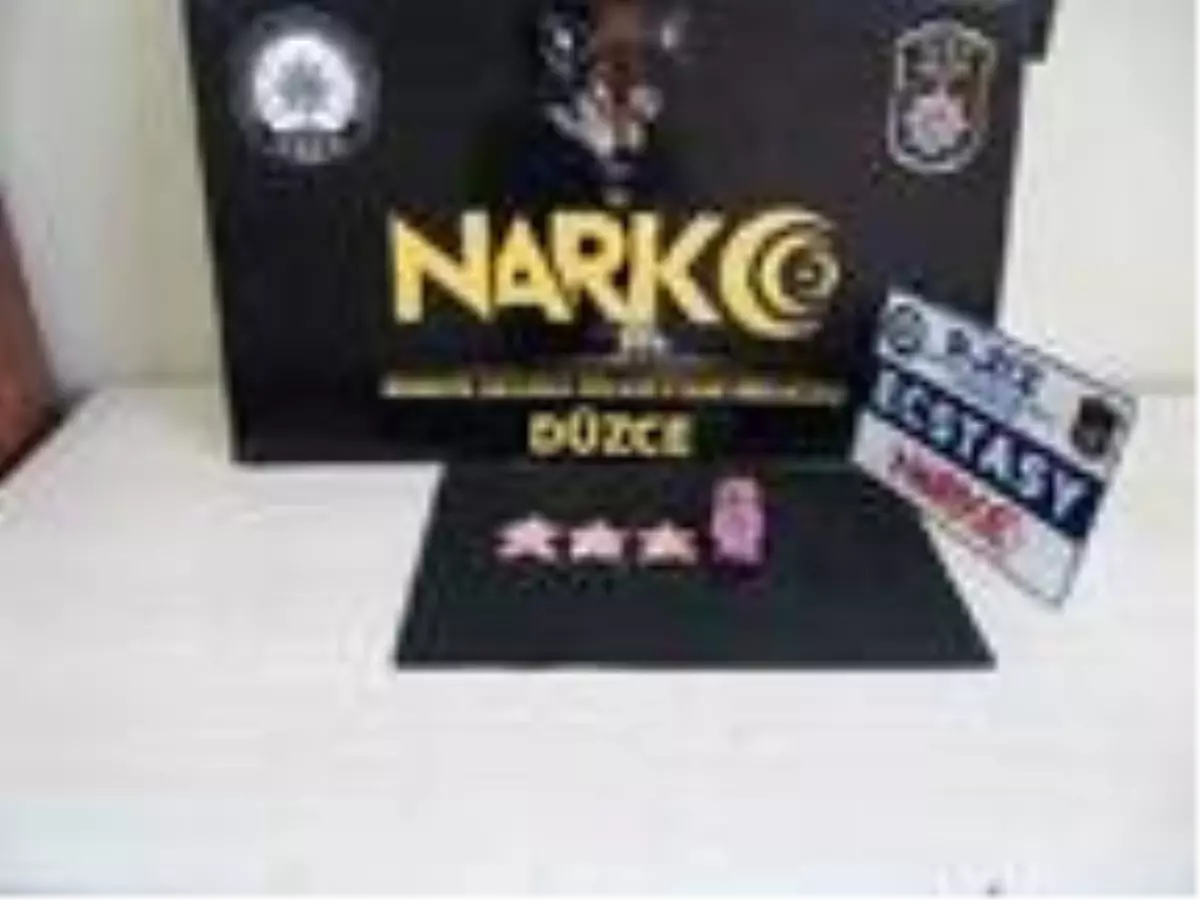 Son dakika... Düzce'de uyuşturucu ticaretine 2 tutuklama