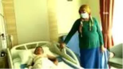 Gömleğindeki ipi yakmak isteyen çocuk kendini yaktı Gömleğindeki ipi yakmak isteyen çocuk kendini yaktı