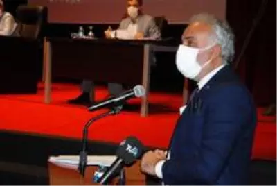 Karalar, 'Yüreğir'e var da bize yok mu?' Karalar, 'Yüreğir'e var da bize yok mu?'