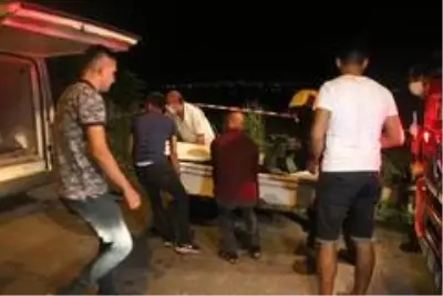 Son dakika haberleri: Kaza sonrası alev topuna dönen otomobilde sürücü yanarak hayatını kaybetti Son dakika haberleri: Kaza sonrası alev topuna dönen otomobilde sürücü yanarak hayatını kaybetti