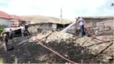 Son dakika haberi: Konteyner evdeki yangın, itfaiye ekiplerince söndürüldü Son dakika haberi: Konteyner evdeki yangın, itfaiye ekiplerince söndürüldü