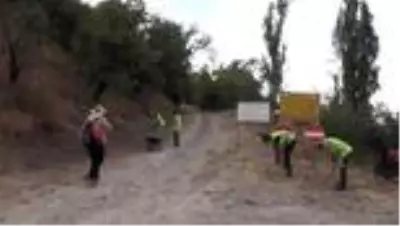 Kurtarma kazısı başlatılan 72 burçlu Kütahya Kalesi'nde 'Frig' kalıntıları aranacak Kurtarma kazısı başlatılan 72 burçlu Kütahya Kalesi'nde 'Frig' kalıntıları aranacak