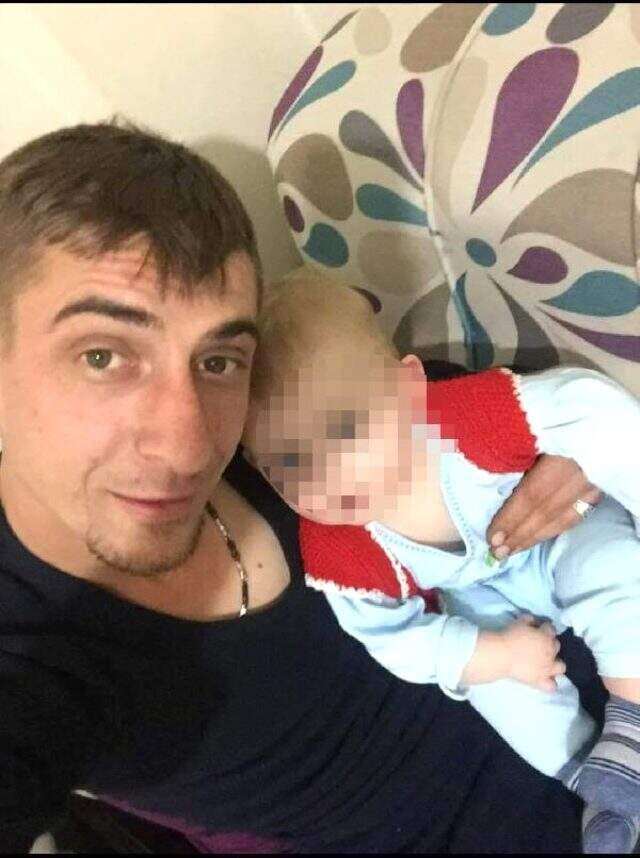 Kütahya'da bir kişi, tartıştığı arkadaşını kalbinden bıçaklayarak öldürdü Kütahya'da bir kişi, tartıştığı arkadaşını kalbinden bıçaklayarak öldürdü