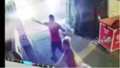 Kütahya'da bir kişi, tartıştığı arkadaşını kalbinden bıçaklayarak öldürdü Kütahya'da bir kişi, tartıştığı arkadaşını kalbinden bıçaklayarak öldürdü