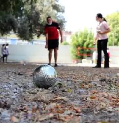 Manisa'da başlayan 'Değerli zamanlar' Projesine ünlü konuk Manisa'da başlayan 'Değerli zamanlar' Projesine ünlü konuk