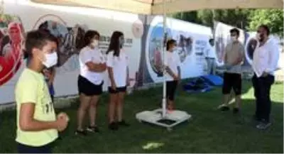 Manisa'da başlayan 'Değerli zamanlar' Projesine ünlü konuk Manisa'da başlayan 'Değerli zamanlar' Projesine ünlü konuk