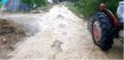 Taşkınlara neden olan yağışla rekor kırıldı Taşkınlara neden olan yağışla rekor kırıldı