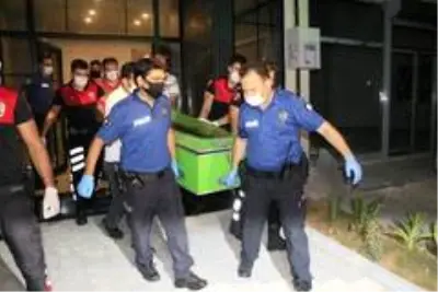 Son dakika haber | Vali yardımcısının öldürdüğü kardeşi ve annesinin cesetleri adli tıpa kaldırıldı Son dakika haber | Vali yardımcısının öldürdüğü kardeşi ve annesinin cesetleri adli tıpa kaldırıldı