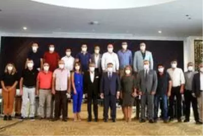 Vali Yazıcı: Vali Yazıcı: